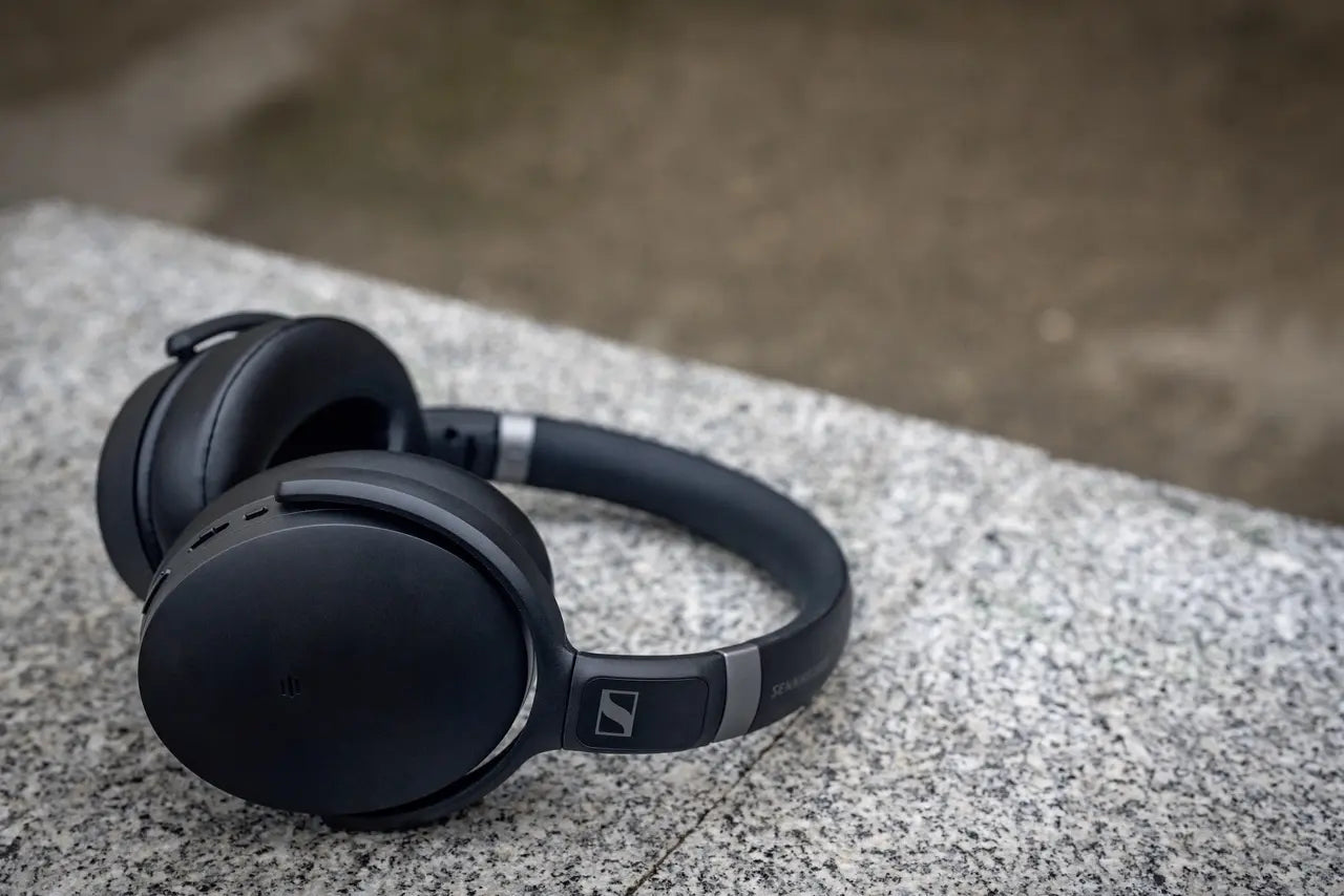 Black HD 450BT Mobile