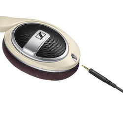 HD 599 Open Box