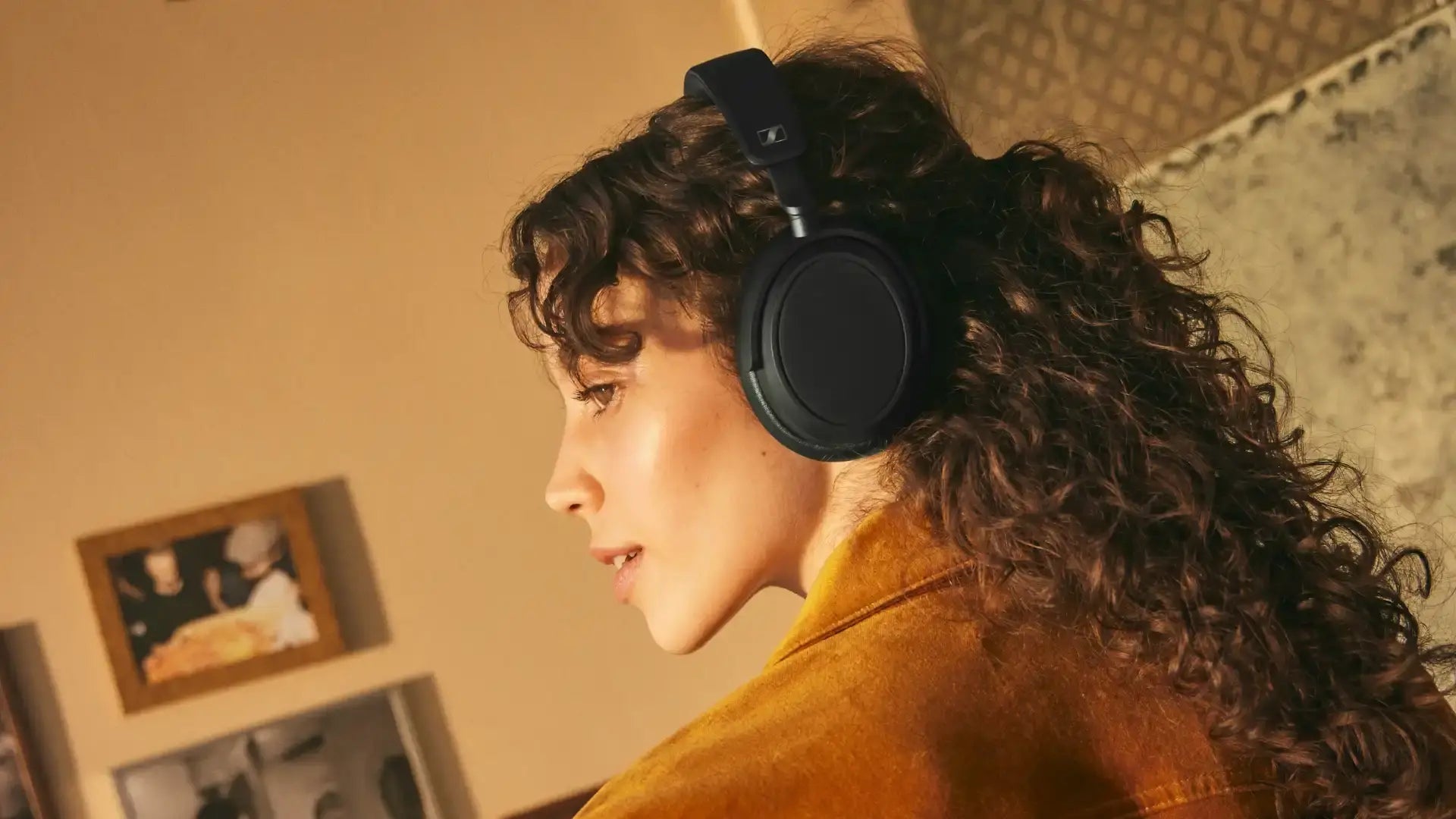 Sennheiser, brand website product image