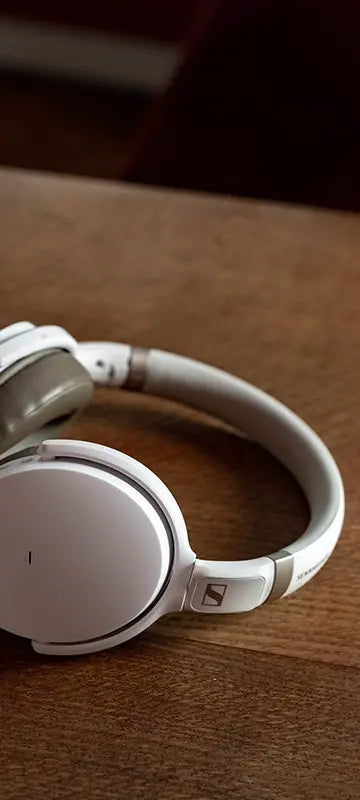 White HD 450BT Mobile